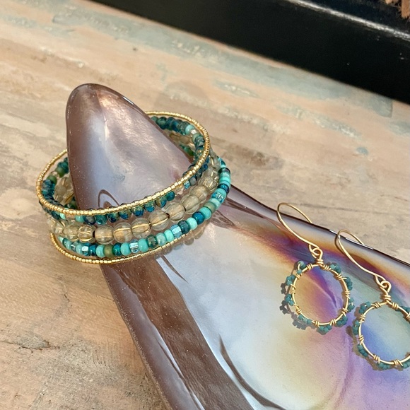 Custom Czech bead bracelet and earring set - Mother’s Day present approved - Picture 6 of 6